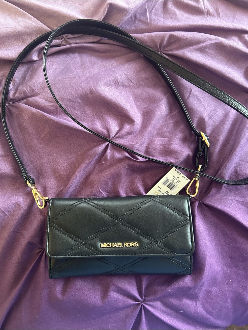 NWT Michael Michael Kors Black Quilted Leather Crossbody Wallet